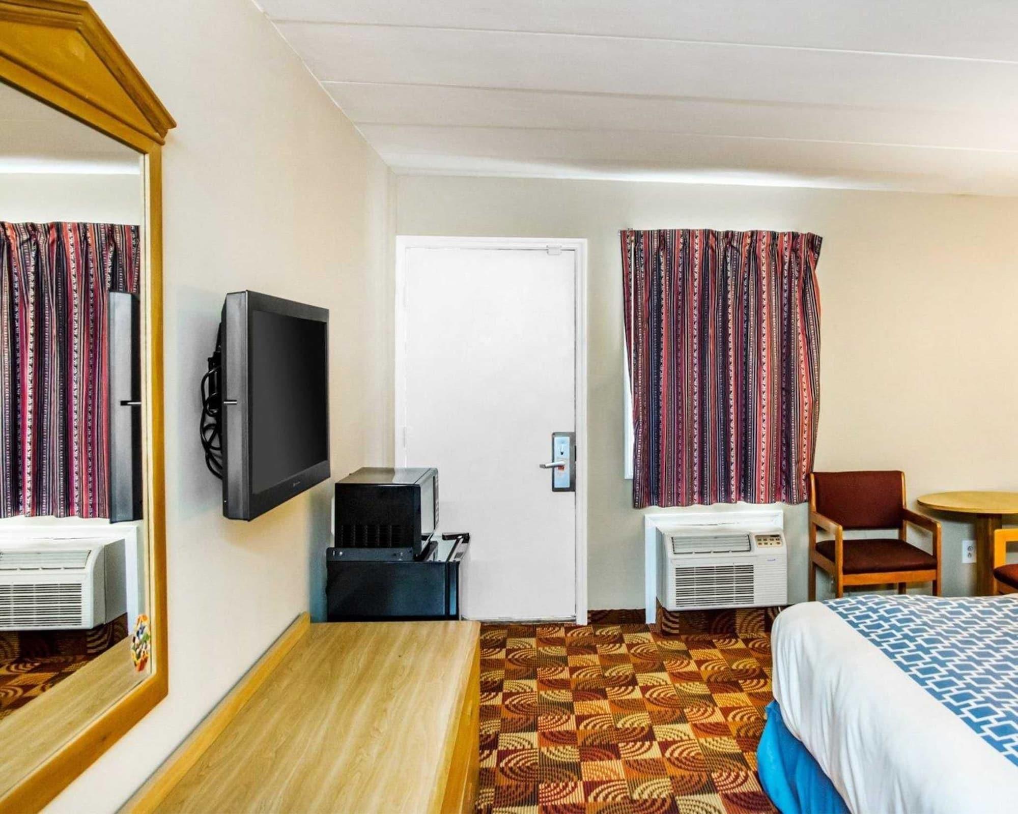 Econo Lodge Franklin Esterno foto
